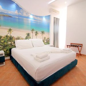 Oskar Hotel